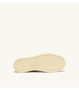 AUTRY AULMFT22 WHT DENIM MEDALIST